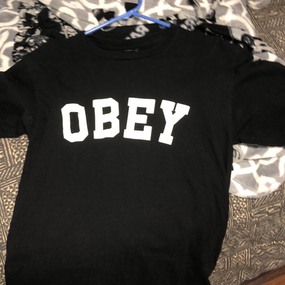 Obey t-shirt SOLD!! - Picture 1 of 4